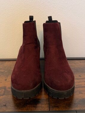 Women's Burgundy Suede Chelsea Heeled Ankle Boots